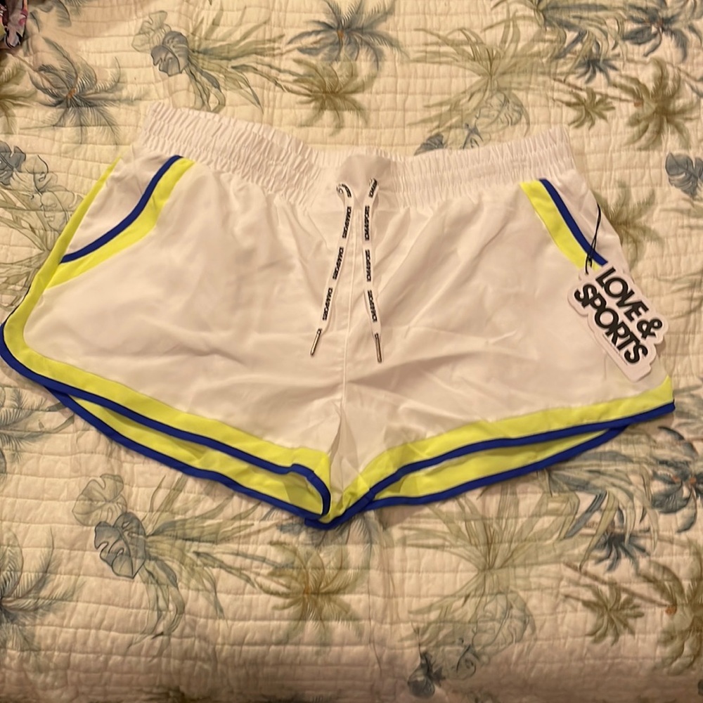 2/$20 NWT Love&Sports Run Shorts w/pocket
